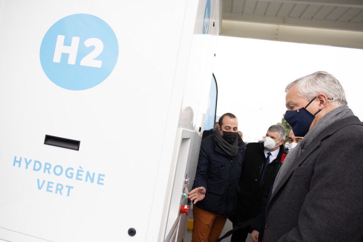 Bruno Le Maire tweet media