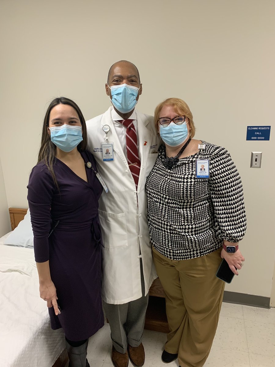 01michaelholmes's tweet photo. Rounding with medicine leaders, Jen Cinquemani and Jen Menillo, we stopped to reflect on our team treating almost 11k COVID patients at a 7.7% mortality rate (sheroes/heroes) over the last 2 years, Dr. Churchwell had an allergic call room room flashback. Healthcare HEROES! https://t.co/7hjCMQiQmm