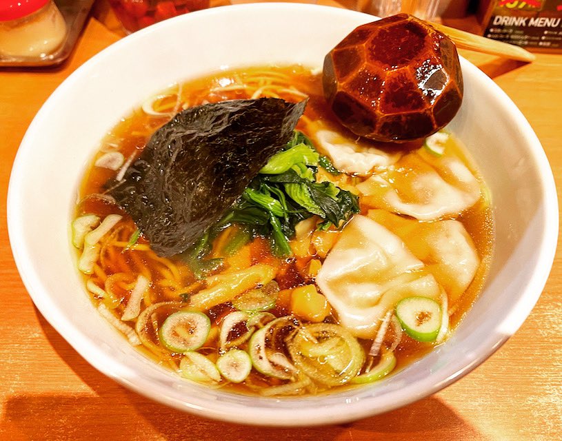 「ワンタン麺」🍜 醤油らーめん❤️ "Wonton noodles" 🍜 Soy sauce ramen❤️