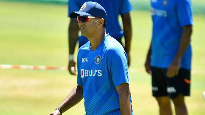1xNews's tweet photo. West Indies are set to visit India for white ball assignments comprising three One-Day internationals and as many T20Is. The two teams will lock horns in the first ODI on Sunday. https://t.co/ffZJMwfsIj