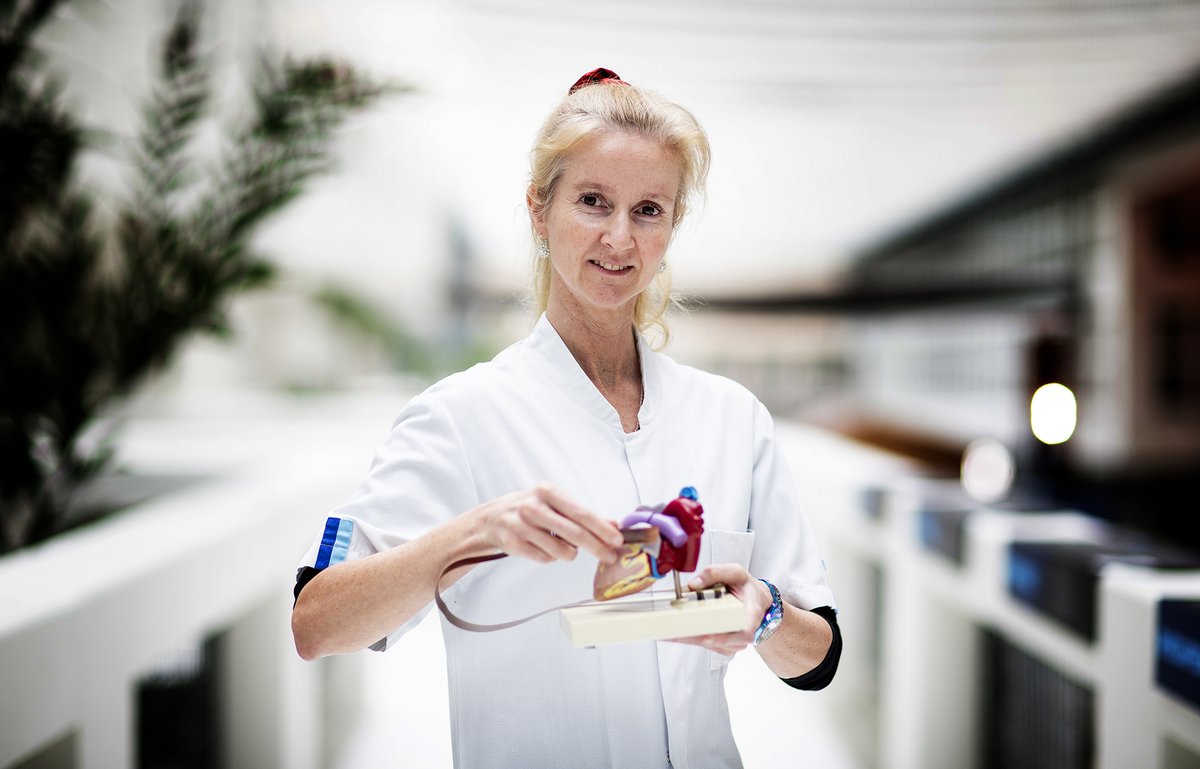 EEMCS_TUD's tweet image. &quot;Every heart is unique&quot;. Professor Natasja de Groot is a heart rhythm expert. In @TUDelta she talks about joint research into cardiac rhythm disorders and advanced electrodes. #EEMCS #TUDelft #Health #technology @ErasmusMC @medicaldelta 
👉 bit.ly/34bxOoU