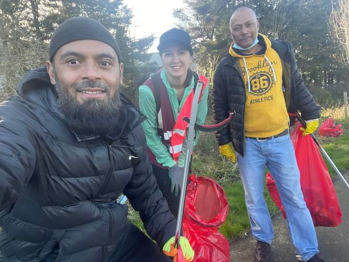😄 We were lucky enough to be joined by community champion @emdad07 on Sunday at the #RippleGreenway clean-up event

aka🚶#TheWanderingLondoner 🚴#BookBikeLondon. They lead the 🚯 #LittleLitterLeague, deliver 📚 books by bike, supports rough sleepers...

Follow & be inspired 📲👍