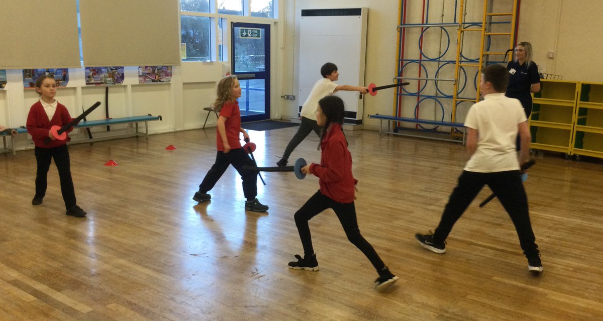 CockfieldPrima1's tweet photo. The children love our fencing after school club provided by Premier Education @PremEducationUK   
@PremEdDurham https://t.co/BlWIMc7ESM