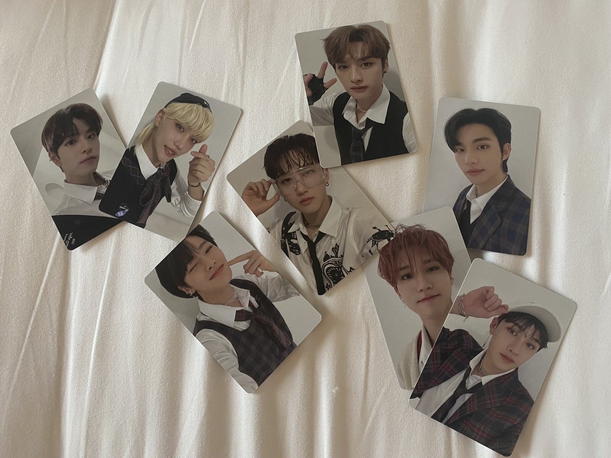 JNHXDNCRCH's tweet photo. I PROMISED YESTERDAY NA PAG NA PULL KO SI LEE KNOW MAG PA PA GA AKO NG BONGGA. 
✔️ 1 winner of seungmin pc (dupe)
✔️ 1 winner of ot8 pc + poster 
✔️ 1  winner of ot8 pc
✔️ 5 winners of jollibee (supermeal)
8 is fate, will end pag nauwi na me sa cebu
Just like and rt https://t.co/oSo46xogZe