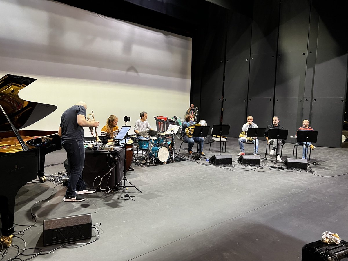 All ready for Festival Brassurround in Torrent, Valencia - 
> February 4. - 20'30h. - "Our Spanish Heart" with Adam Rapa, Spanish Brass, Luca Dell'Anna , Pablo Domínguez and Juanjo Garcerà