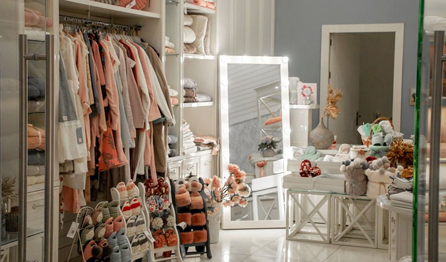 🔊#Ayudas para #modernización y mejora de #pymes 🛍 #comercio y 🏺 #artesanía de #Andalucía

Consulta Bases: bit.ly/3qVUWR1
➕ℹ️bit.ly/3tYGyJt

En <a href="/aemprende/">Andalucía Emprende</a> te ayudamos. Consulta tu #CADE más cercano 🔜bit.ly/2tbT363

🗓️Plazo Hasta 01/03