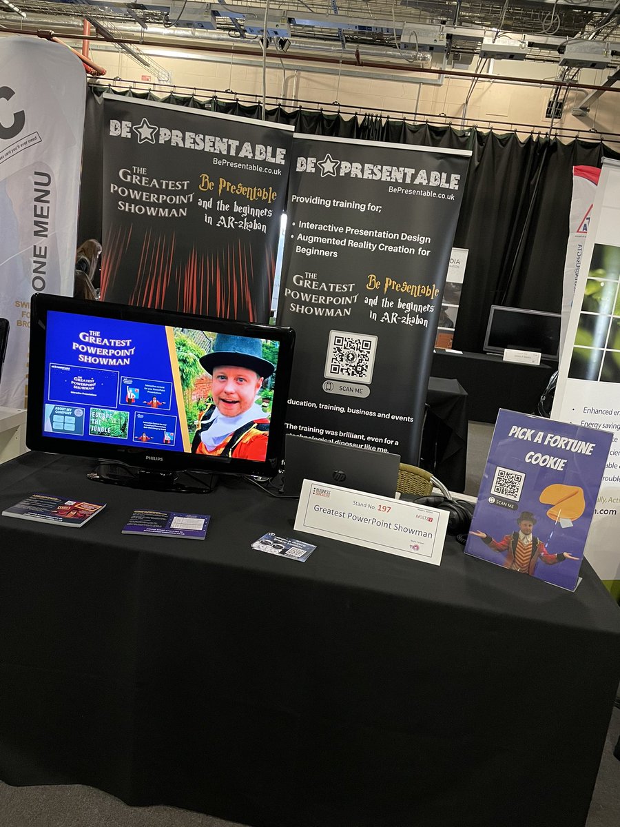 BPresentable's tweet image. I’m at @DoncasterRaces #DNShowcase2022 today @BusinessinDN 

If you are here too come and say hi, you should be able to spot me.

#business #exhibition #businessnetworking #networking #powerpoint #presentations