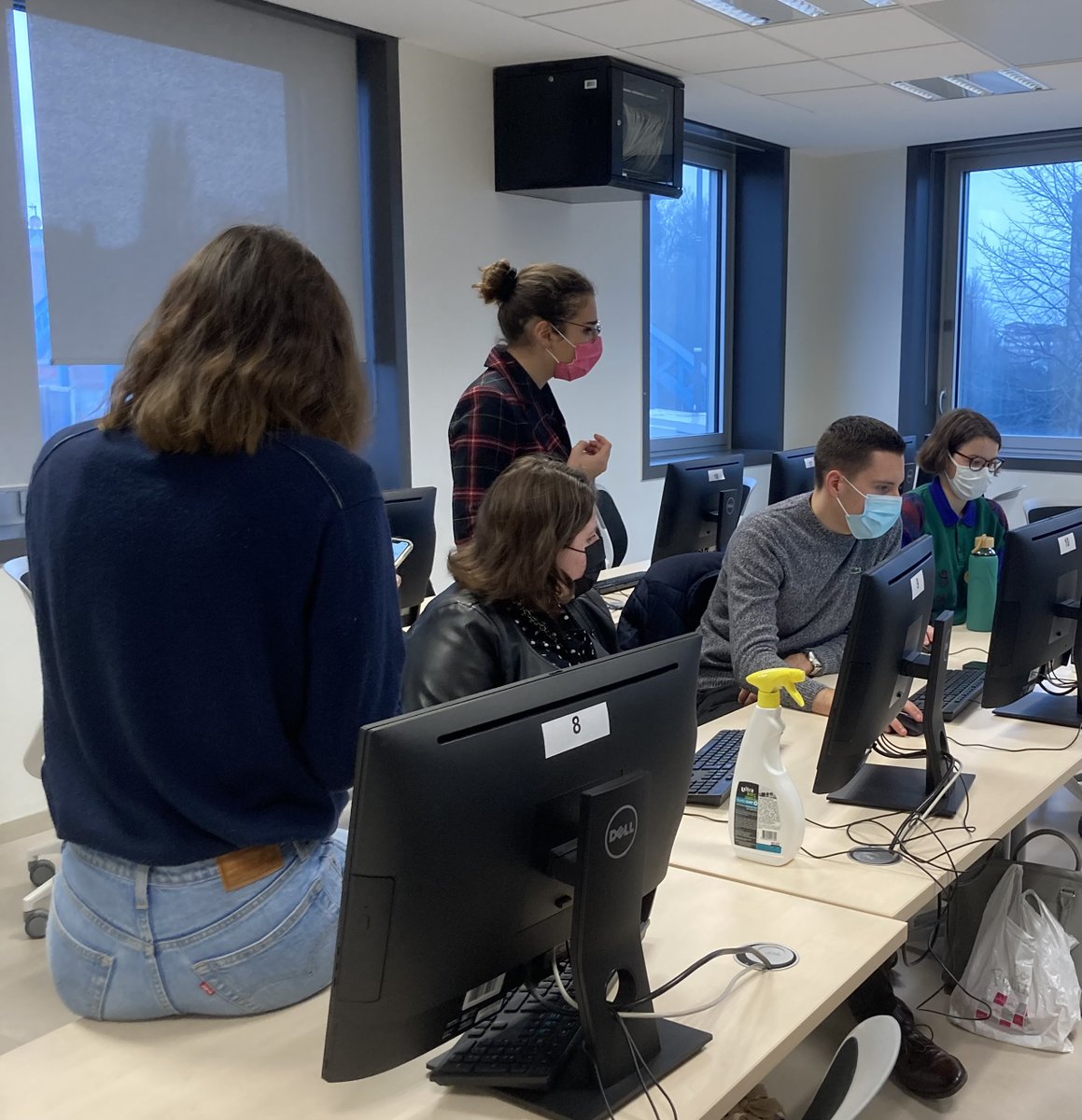 Master_TSM's tweet photo. #TSMSkillsLab - Jour 2

Premier « portrait » :
Dans la peau de nos 2 International Project Manager (IPM) : prise de connaissance des projets, analyse, devis, plannings, gestion des équipes et du stress… Ce sont leurs missions qu’elles réalisent avec le sourire ! 💪 https://t.co/nN2UKYLI4X