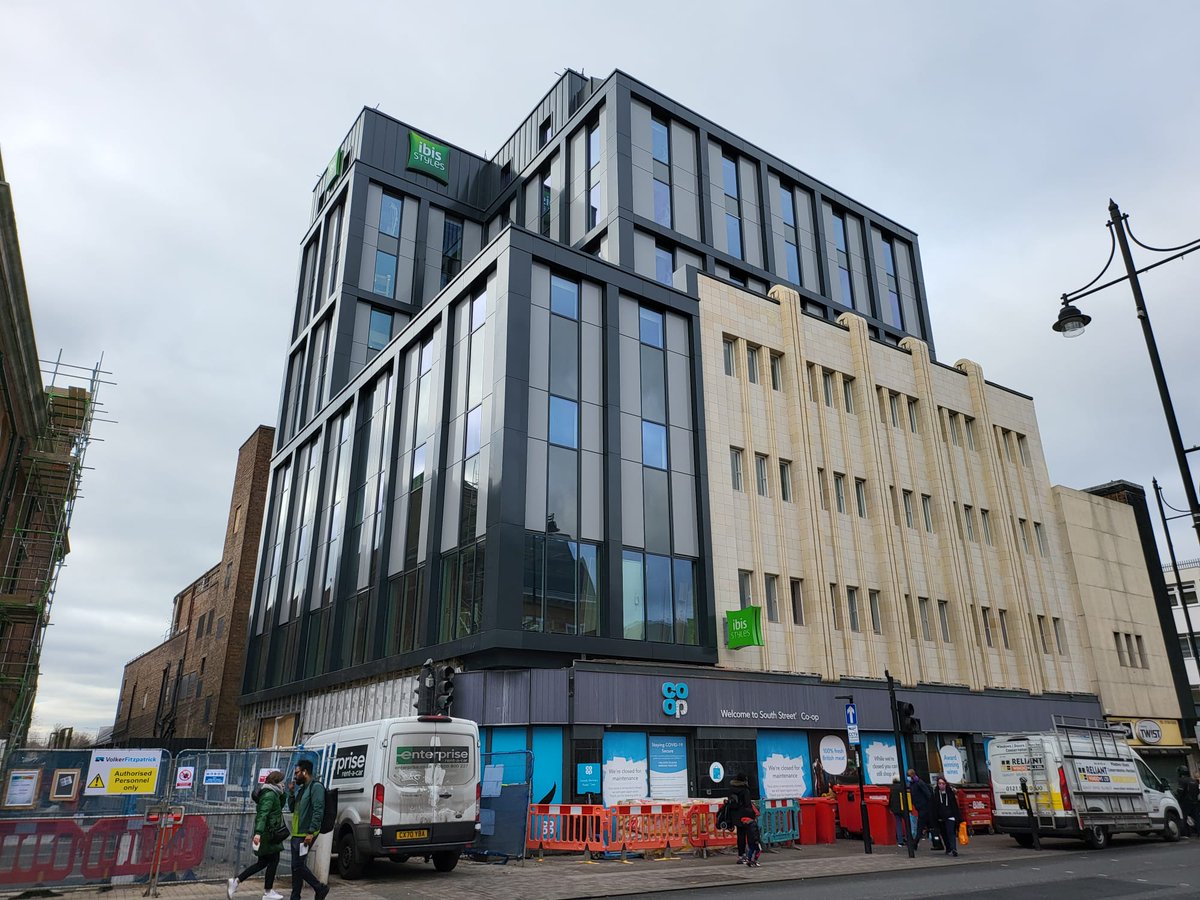 Ibis Styles, Romford, nearing completion and looking splendidly stylish ✨
@R_G_B_Group 
<a href="/DeanStDevelop/">Dean Street Developments</a> 
<a href="/Accor/">Accor Group</a> 
#ibis #romford #london #newhotel #Construction #architecturedesign