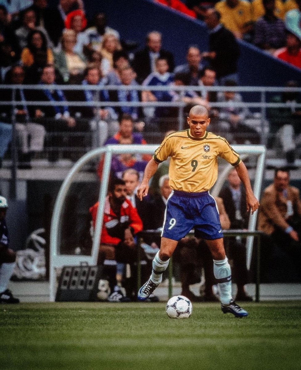 90sfootball's tweet photo. R9. https://t.co/W4oAeFgqqH