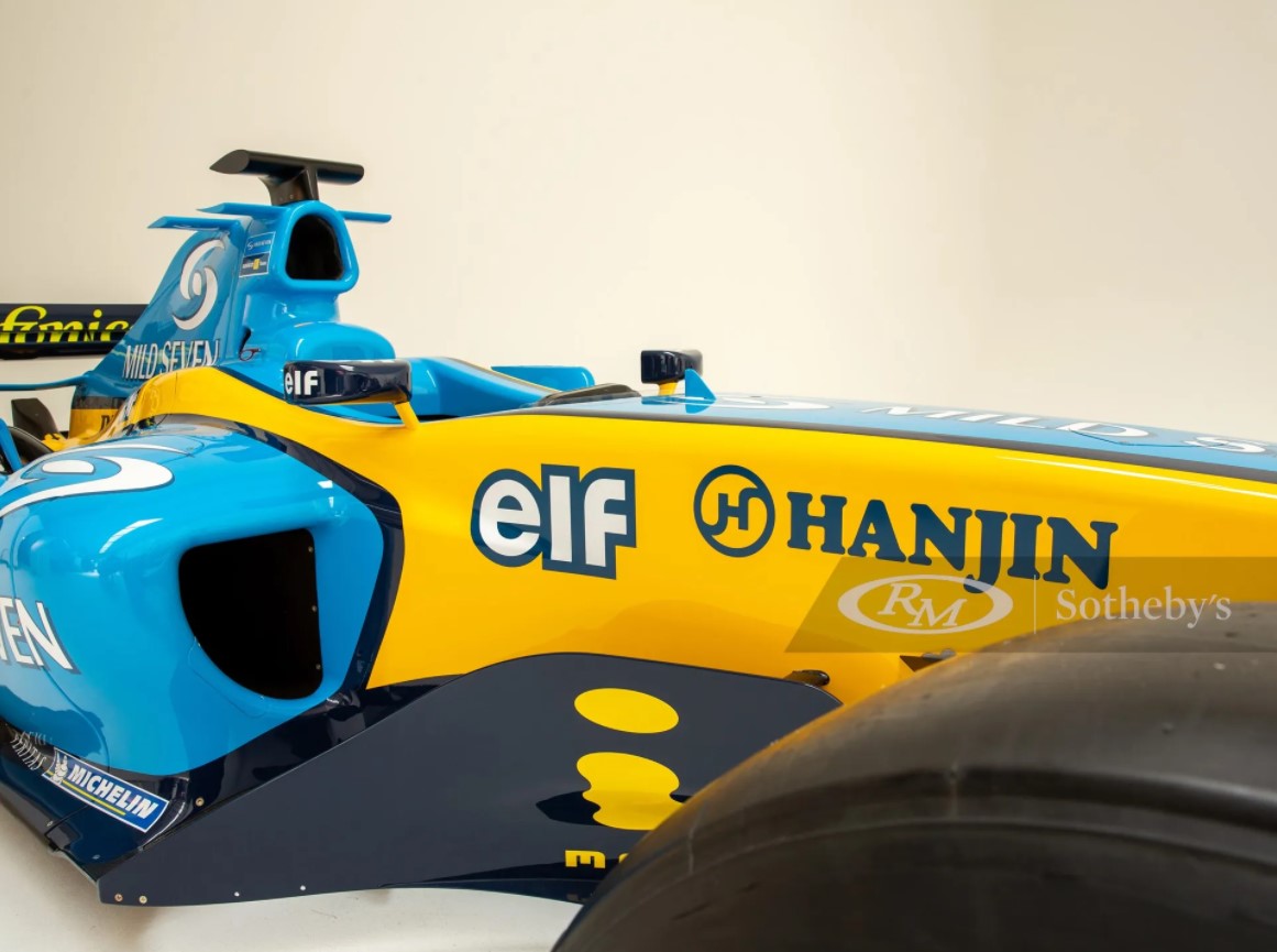 SoyMotor's tweet photo. El #Renault R24 de Fernando #Alonso, vendido por 258.125 euros. 

https://t.co/DVsdkTLUA2

#F1 

(📸 @rmsothebys) https://t.co/9pSpLn4JnZ