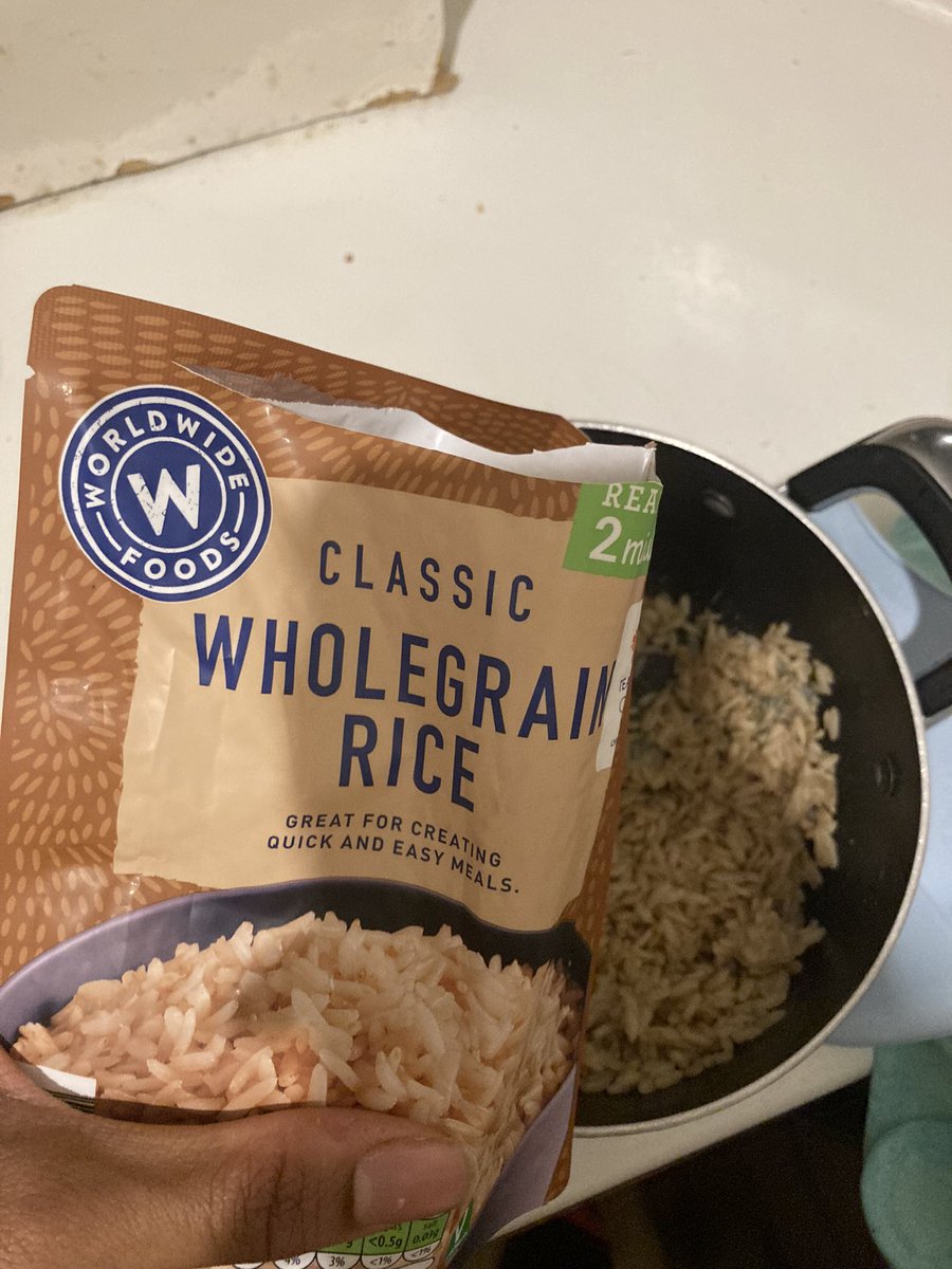 ammifit's tweet photo. @AldiUK hi Aldi I bought this from your store a couple days ago. It’s not expired according to the information on the packet. What is going on here ? https://t.co/pstUCK9KFo