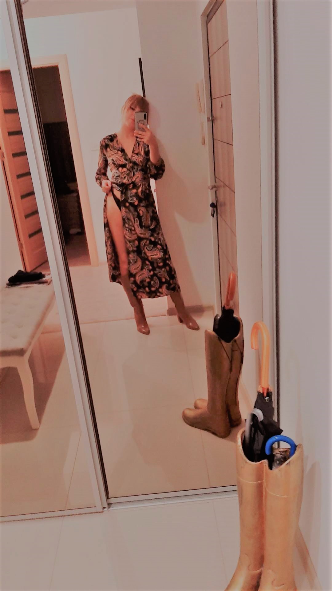Hello! 😘 https://t.co/9aOVNO5BmY https://t.co/bu1scZauUD