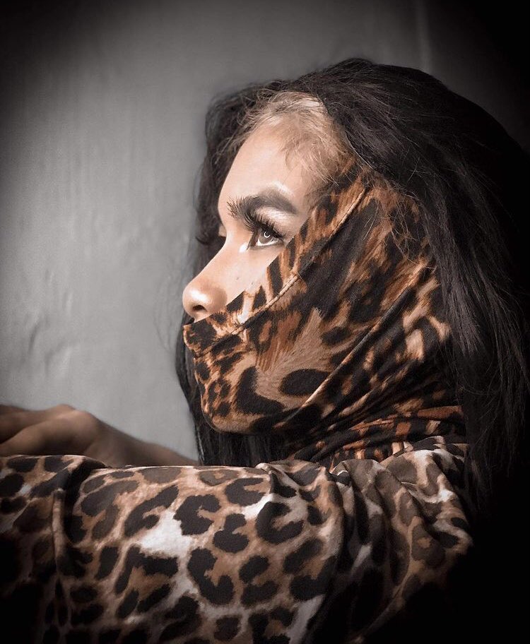 frtwinkle's tweet photo. @iamandrea_b  LOW BUDGET https://t.co/3PJ6zNkXWp