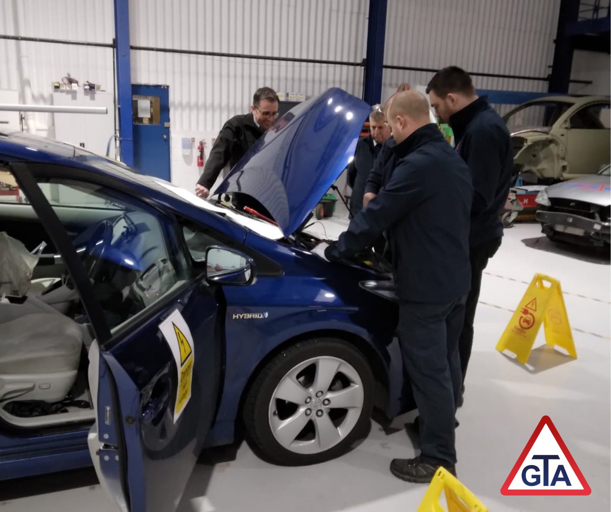 GTA_apprentice's tweet image. Throwback Thursday to the week before Christmas, when four of our tutors attended and completed a Level 4 Hybrid Electric Vehicle training course.

Another big step forward for GTA, as we will be offering these courses at our Doncaster centre in the not too distant future 🔋🔌⚡