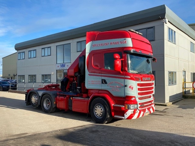 A full refurbishment &amp; colour change for our good customer <a href="/CornersTranspo1/">Corners Transport</a> Completely stripped down, shot blasted, prepared &amp; painted using Sikkens 352 range in Corners classy colour scheme. Livery applied in-house by MW Graphics Ltd. 
#CornersTransport #VehicleRefurb #Sikkens