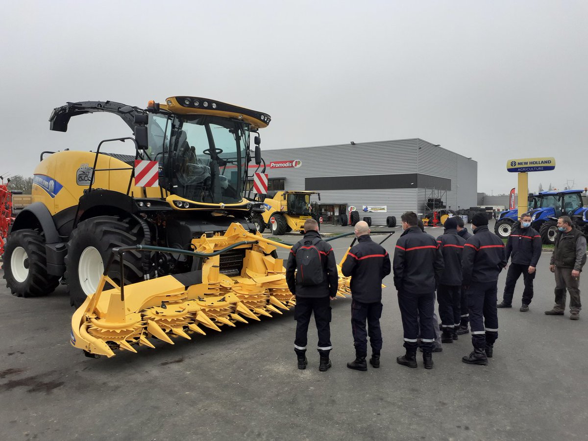 jerome54876144's tweet image. Journée d'informations aux C.T. Secours routier du @SDIS44 sur les mesures conservatoires des matériels agricoles dans l'attente de nos experts SPV en cas d'accident. @NewHollandAgFr