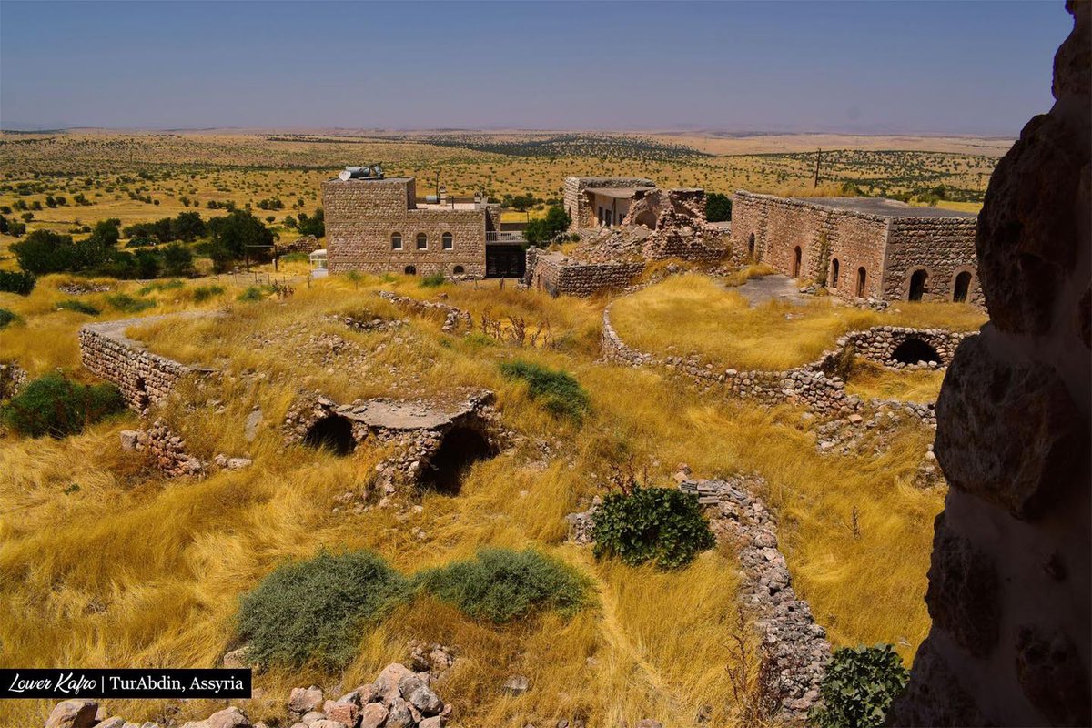 DiscoverAssyria's tweet photo. #Kafro Tahtayto, #Rayite area, #TurAbdin region NW #Assyria

📸 @Athra_Kado
#Nineveh #Babel #Babylonian #Babylon
#Assyrian #Assyrians #NinevehPlain #Iraq #Mesopotamia #Tourism #MiddleEast #Hakkari #VisitIraq 
#travel #tourist #vacation #traveling #nature #holiday #adventure #tour https://t.co/FuPrVvbfdU