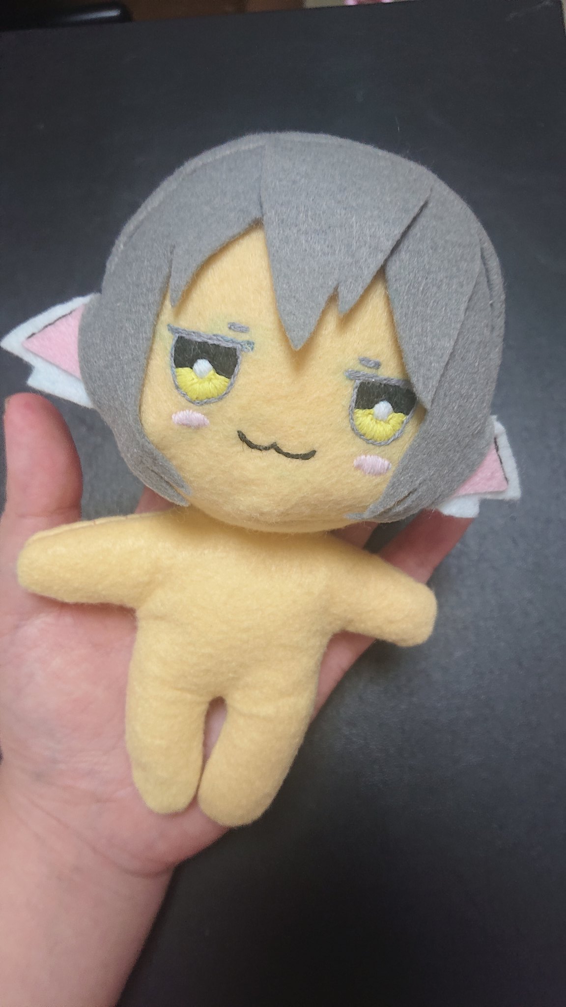 ちばゆき 自作ぬい奮闘記 その１０ はい 顔を立体化させまーす 間違って後ろ髪も縫っちゃってやり直し 笑 一次創作ぬい 自作ぬい奮闘記 推し活ものづくり部 自作ぬい T Co Tqcf1t41xy Twitter