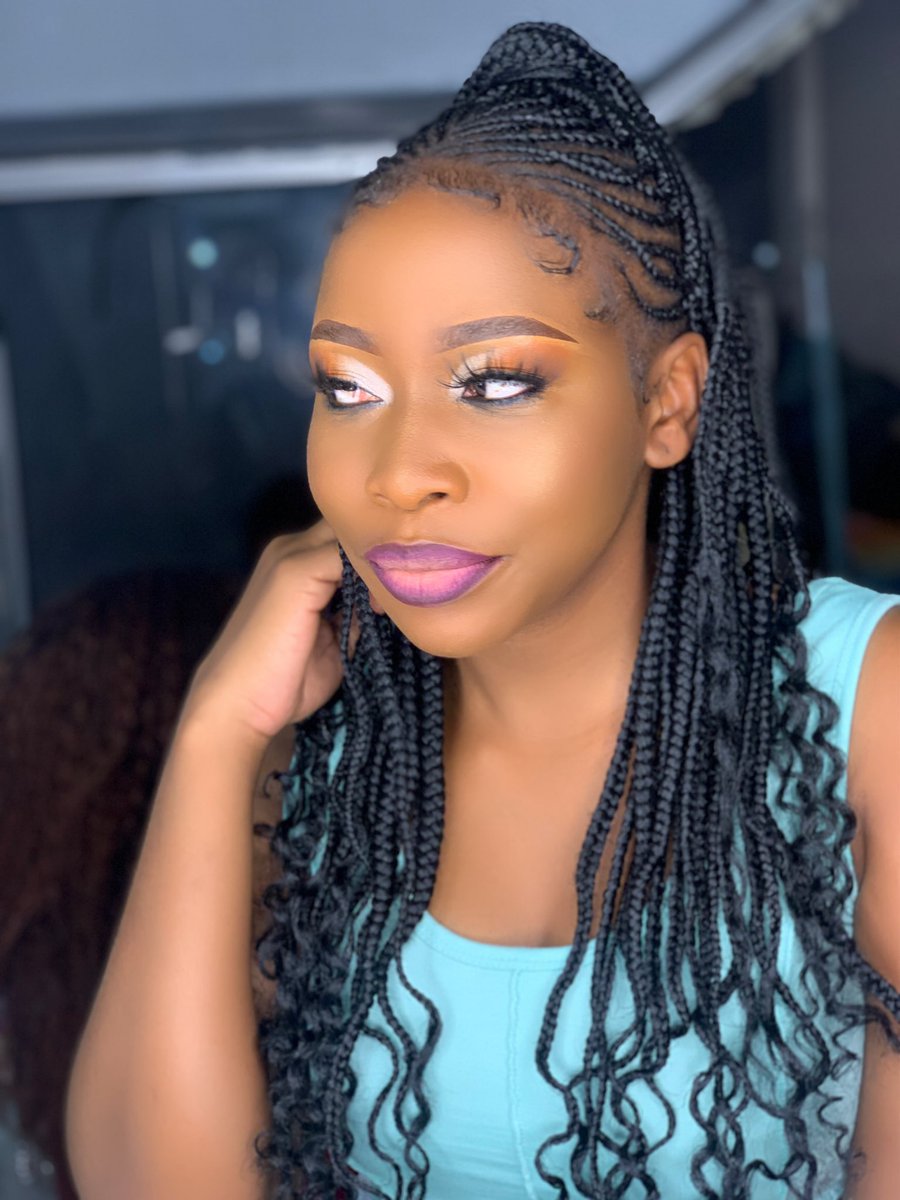DebrahMoyo's tweet photo. Such a beauty 🥺😍
Face beat by yours truly @DebrahMoyo 
App +263 777 818 918 to secure a makeover slot https://t.co/VHED4d2p6h