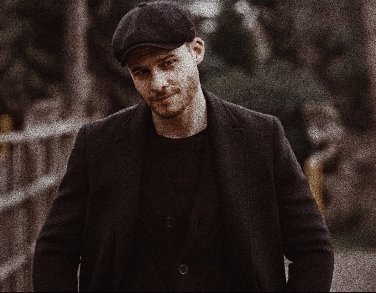 jayybursinercel's tweet photo. peaky boy https://t.co/FLdUbRcMVP