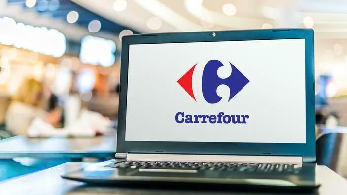 TeleprospectFR's tweet photo. Carrefour et Brut s'associent pour créer une chaîne de #liveshopping > https://t.co/GJwKAXzN2R via @Le_Figaro #teleachat #vente https://t.co/oQWzEdoqkX