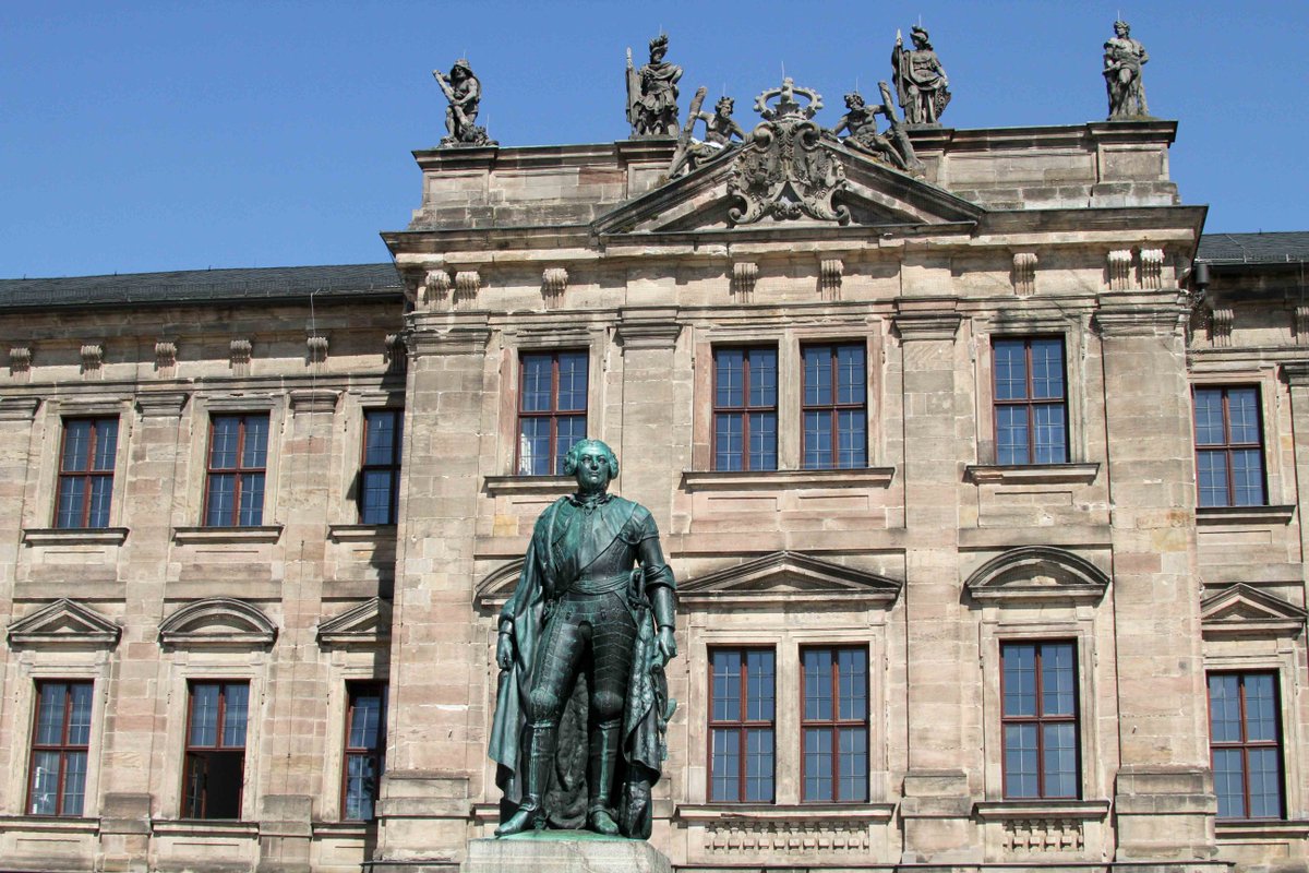 NürnbergConvention (@meetnuremberg) on Twitter photo ⁉️ Schon gewusst?
Doch woher hat die FAU ihren Namen?
1743 wurde die Universität durch den Markgraf Friedrich von Brandenburg-Bayreuth gegründet und ab 1769 durch Markgraf Alexander von Brandenburg-Ansbach und Brandenburg-Bayreuth ausgebaut.
2/2
<a href="/UniFAU/">FAU Erlangen-Nbg</a> #MeetNuremberg ⁉️ Schon gewusst?
Doch woher hat die FAU ihren Namen?
1743 wurde die Universität durch den Markgraf Friedrich von Brandenburg-Bayreuth gegründet und ab 1769 durch Markgraf Alexander von Brandenburg-Ansbach und Brandenburg-Bayreuth ausgebaut.
2/2
<a href="/UniFAU/">FAU Erlangen-Nbg</a> #MeetNuremberg