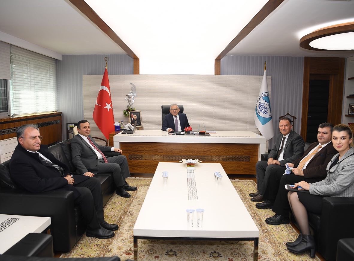 Erciyes Üni. Rektörümüz ve Rektör yardımcıları Hocalarımız ile Kayseri Büyükşehir Belediye  Başkanı Sn Dr. Memduh BÜYÜKKILIÇ’I ziyaret ederek,İKAF’22 ye verecekleri destekler hakkında görüşme yapıldı. Sn Büyükkılıç’a destekleri için teşekkür ederiz. <a href="/yetenekheryerde/">Yetenek Her Yerde</a> <a href="/KayseriBSB/">Kayseri Büyükşehir Belediyesi</a>