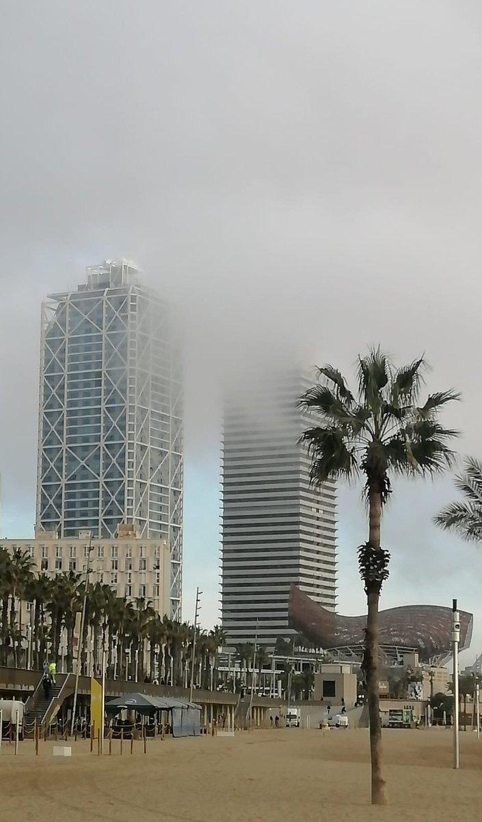 A little low #cloud this #morning in #Barcelona, though it will clear away by the #afternoon, #temperature reaching highs of 18°c 64°f