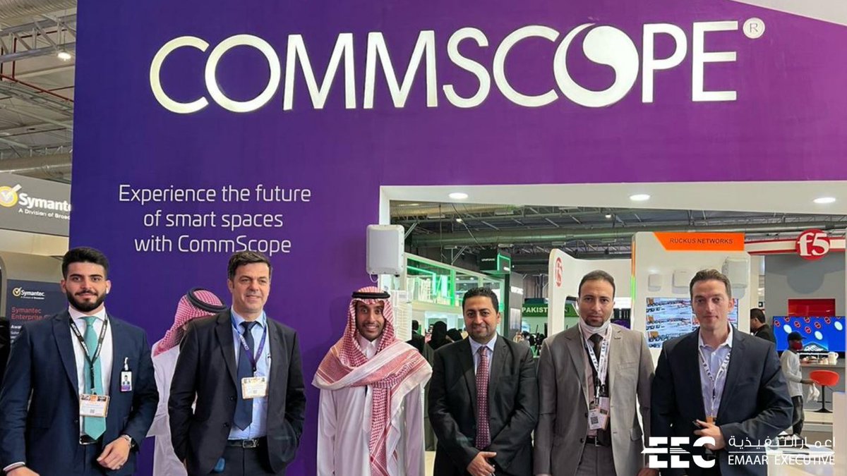 EmaarExecutive's tweet photo. زيارة سعادة الرئيس التنفيذي الأستاذ عبدالله بن معمر لجناح شريكنا الاستراتيجي @CommScope في المؤتمر التقني الدولي #LEAP22 . https://t.co/bPo9moECJw