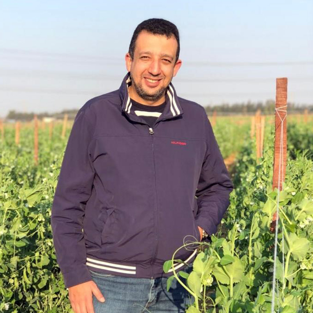 manvert_'s tweet photo. 🌎🌱Today we welcome Mohamed Saad!
Mohamed is an agricultural engineer with extensive experience in our sector. He joins the sales team as Egypt and Sudan Area Manager.
Welcome to the #manvertteam! 
#MovingWithAgriculture https://t.co/vTdzYztD5F