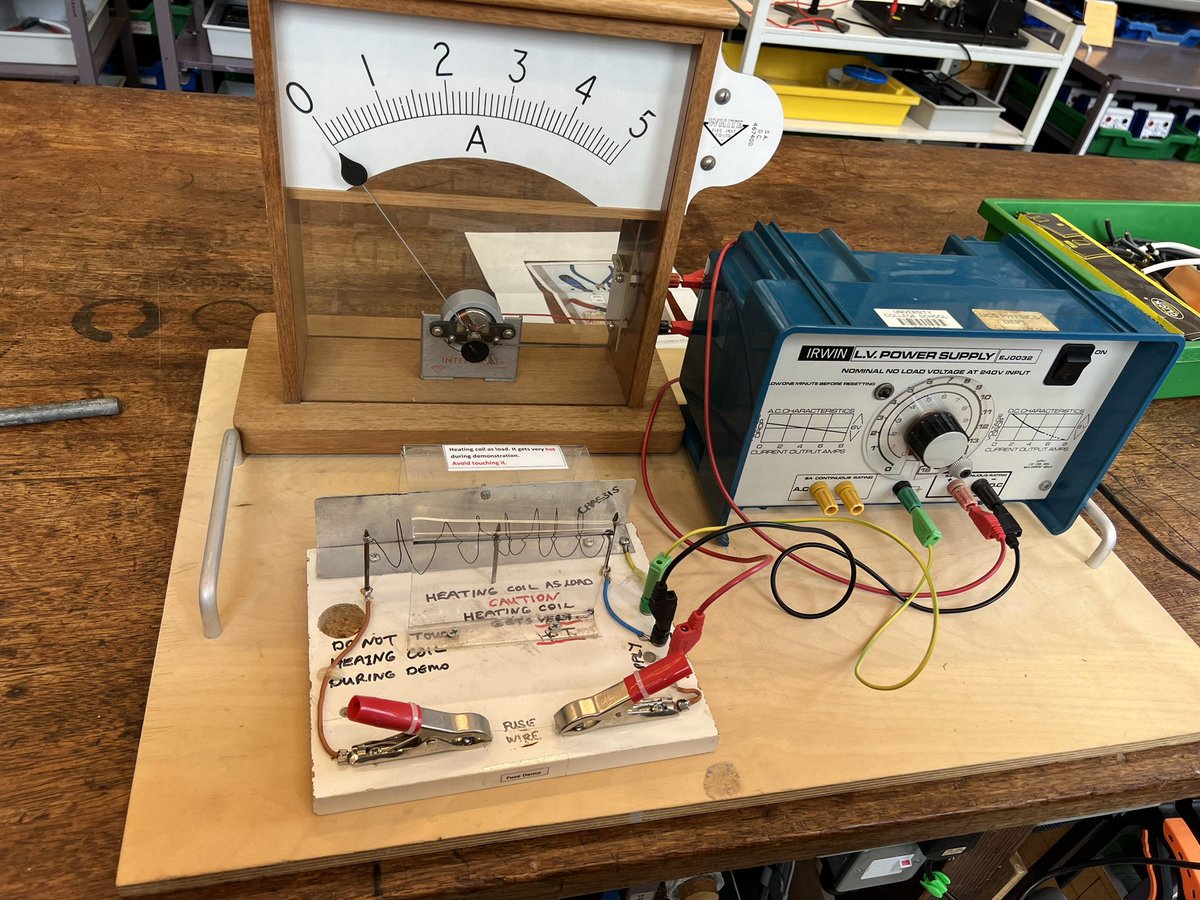 UCS Physics tweet media