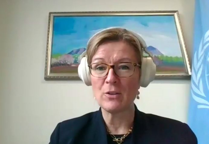 undpkg's tweet image. 🇺🇳 @ChamberlainSDGs, UNDP ResRep stated:

“Among the important achievements of #COP26 are the #GlasgowClimatePact and the #ParisRulebook. Another important outcome is the full recognition of the central role that women play in #ClimateAction.”