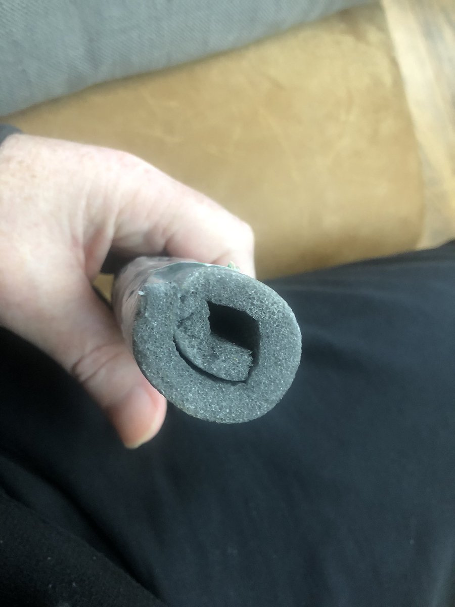 ASpecialHuman's tweet photo. @scubachick1975 @uhl_stroke @TheStrokeAssoc @DLStrokeSupGrp @strokewarrior @AStrokeOfLuckUK @NHSuk @dr_nickward I have rolled mine tight so it holds the folk handle quite tight. It helps in my case as the hole is rectangular and the handle is rectangular. https://t.co/uagCEgq3qN