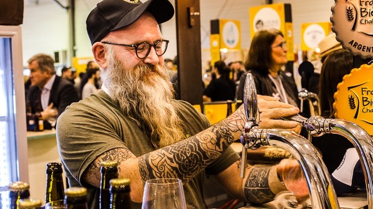 Franck Poncelet (Planète Bière) : "Il y a une zemmourification de la bière aujourd'hui qui ne doit pas exister !"

A un mois et demi du salon Planète Bière 2022 qui se tiendra au Paris Event Center les 27 et 28 mars, les organisateurs...

biere-actu.fr/franck-poncele…

<a href="/Planete_Biere/">Planète Bière</a>