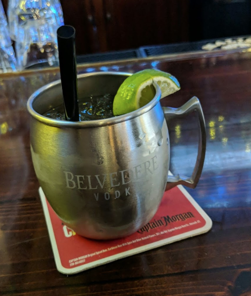 BootleggersTroy's tweet photo. You're looking at your Thursday night plans😉👏
.
🍽️Open for Indoor Dining
🚗Delivery available on #GrubHub
.
#BootleggersOnBroadway #Bootleggers #TroyNY #TroyEats #NYBeer #NYFoodie #Foodie https://t.co/RHC5dK0vzz