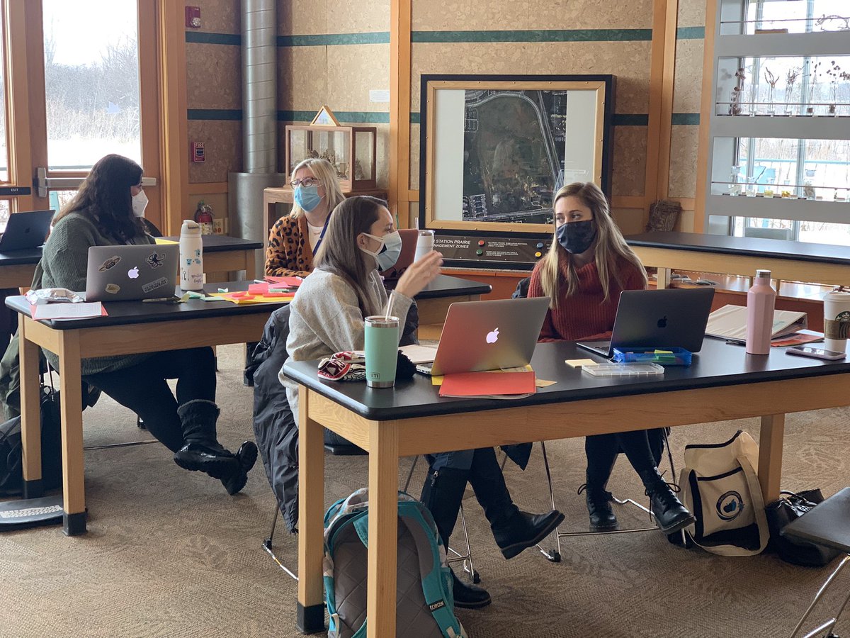 Caroline Vengazo tweet media