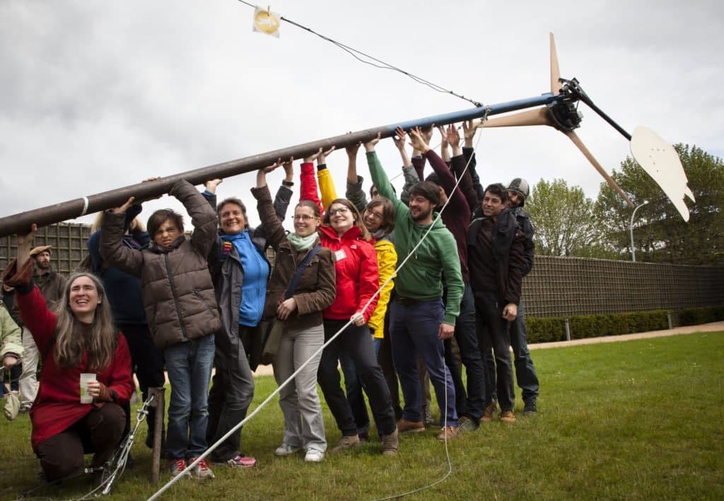 📢📢 Abierta la convocatoria de ayudas para COMUNIDADES ENERGÉTICAS🌞🌍💪

📆 De 1 de febrero a 1 de marzo

👉 Toda la información oficial: bases, trámites, modelos, etc. bit.ly/3ujhBZt
👉 Info útil de otras entidades <a href="/AmigosTierraEsp/">Amigas de la Tierra</a> <a href="/Ecooo_/">ECOOO (Cuenta inactiva: ahora en BLUESKY)</a> bit.ly/3olOd10