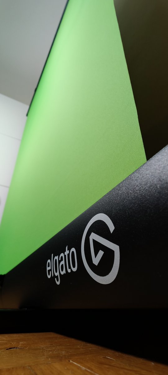 Finally got it after all these years! Elgato pop-up green screen.