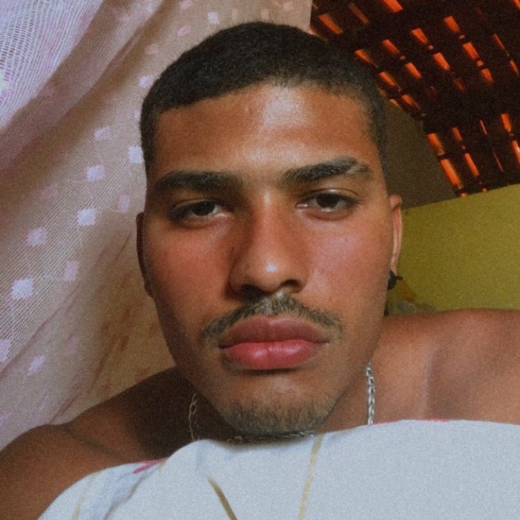 ofaelsantos's tweet image. 😑🙄