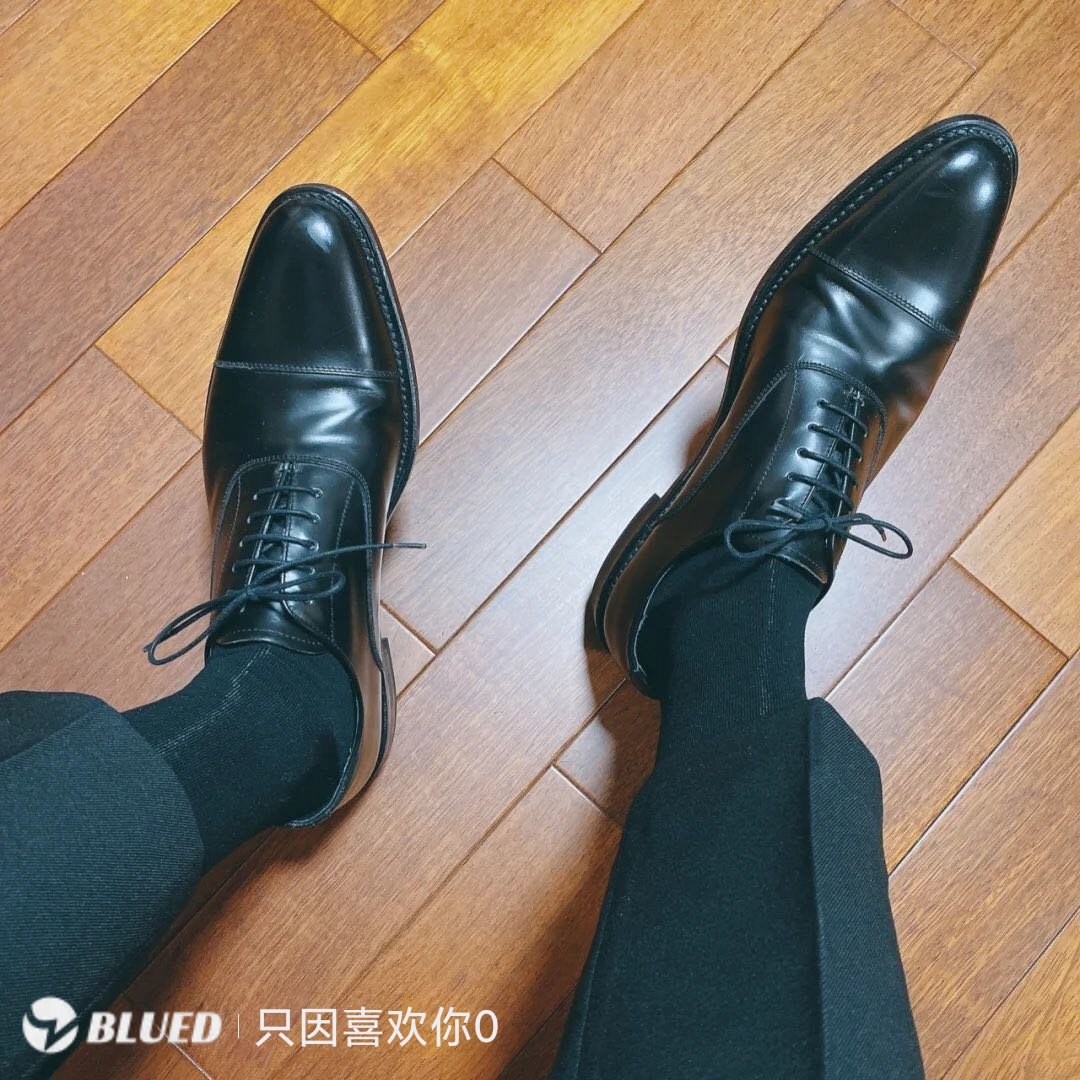 Adam_04732's tweet photo. 丝袜控福利 https://t.co/vlwvhptvqu