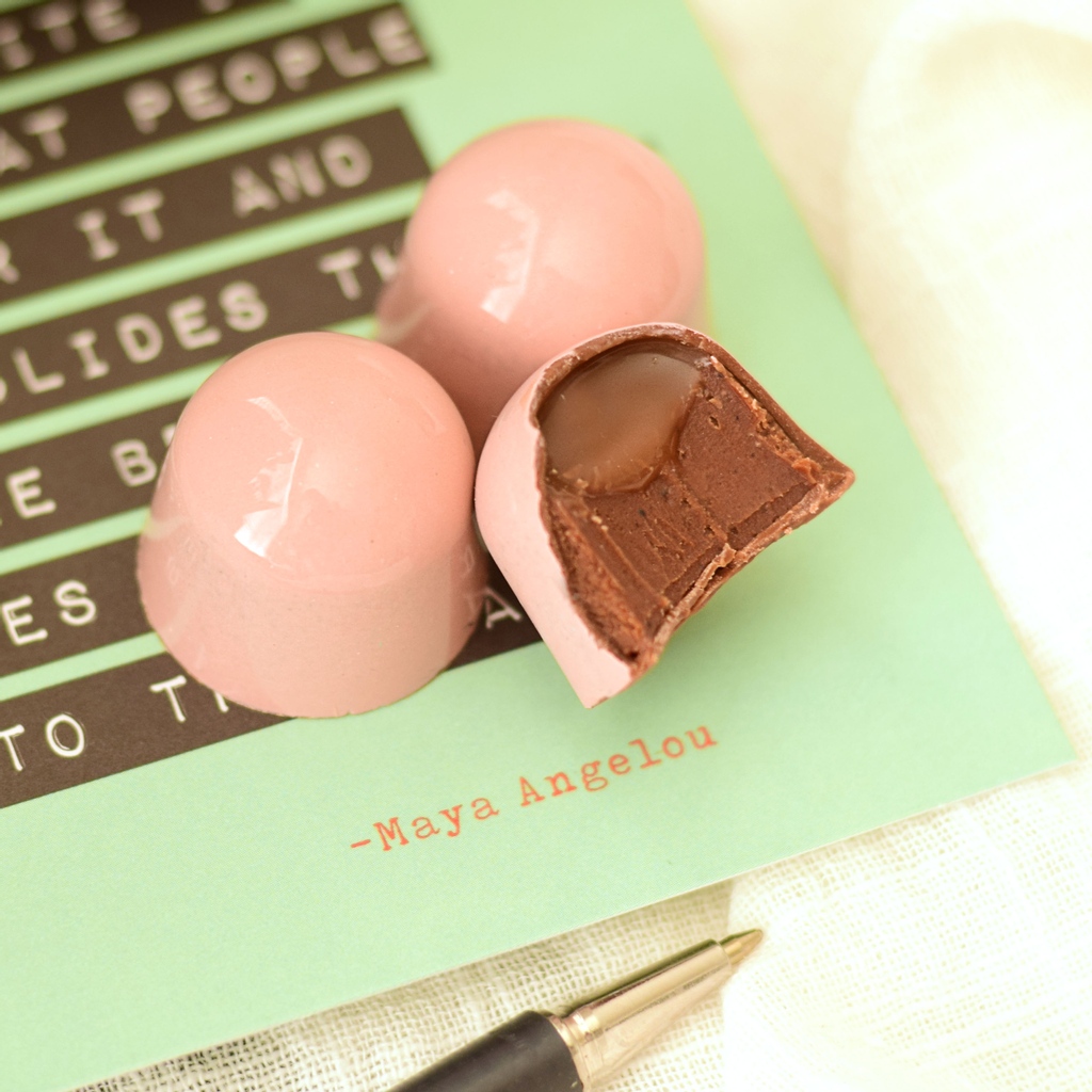 Lulubee Chocolates (@lulubeechocolat) on Twitter photo So excited to participate in this year's #chocolateloversfantasy. With this year's virtual event, you'll be able to indulge in decadence from the comfort of home (and in your jammies if you'd like!).
Order tickets to support <a href="/haymarketlnk/">Historic Haymarket</a>. 2/12; 7ā9
#lulubeechocolates So excited to participate in this year's #chocolateloversfantasy. With this year's virtual event, you'll be able to indulge in decadence from the comfort of home (and in your jammies if you'd like!).
Order tickets to support <a href="/haymarketlnk/">Historic Haymarket</a>. 2/12; 7ā9
#lulubeechocolates