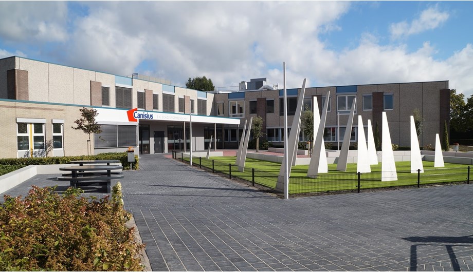 Boom_VO's tweet photo. Morgenmiddag 15.30 uur inspirerende webinar: Medische beeldvorming in een ambitieus profielwerkstuk van vier vwo-leerlingen door Arjen Wielemaker - docent Canisius Almelo. 

Aanmelden:https://t.co/FEY3ZUtKXv https://t.co/3JFJ1W5q7H