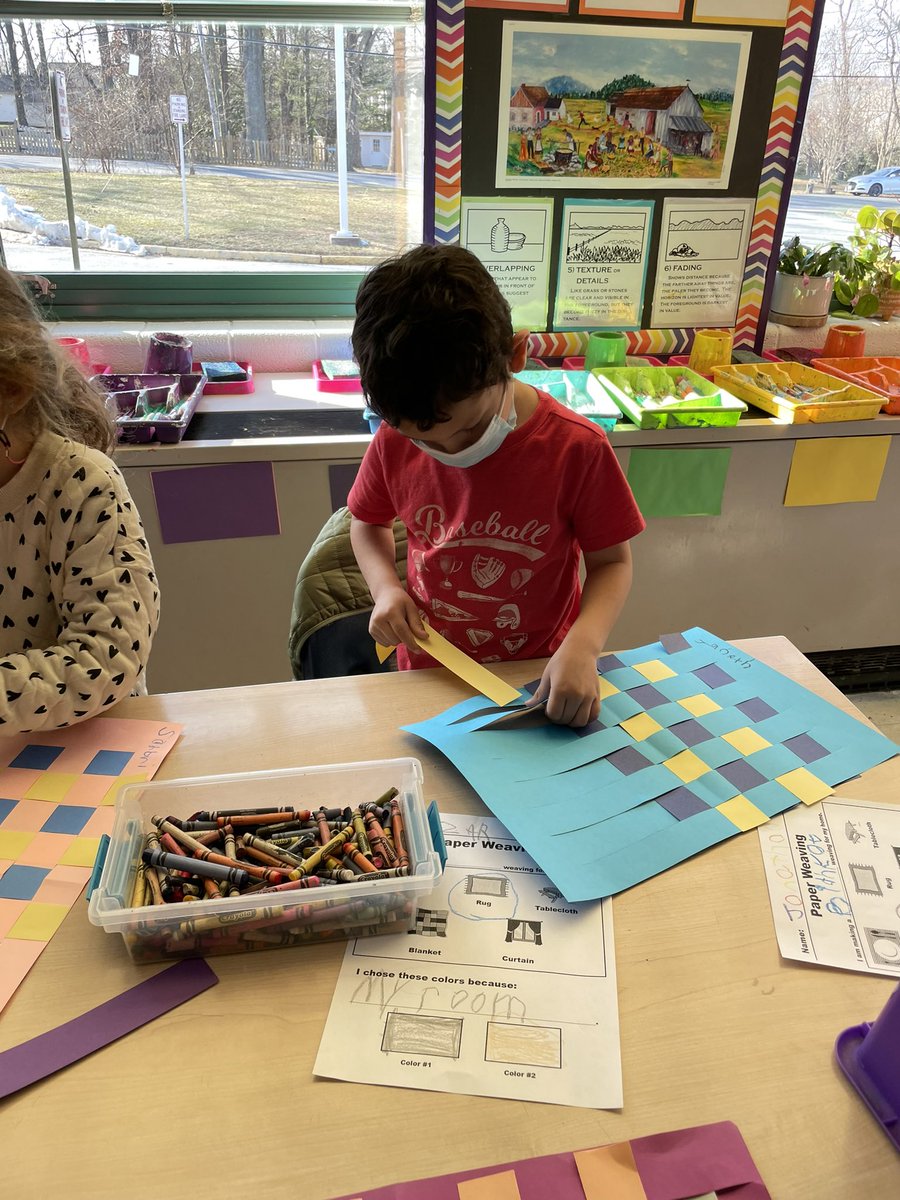 artwithMsFlo's tweet photo. @FairhillES Kindergarteners working on their paper weaving for their home! @FCPSR2 @FCPSfinearts @fcpsnews https://t.co/VzPbtLE3Q1