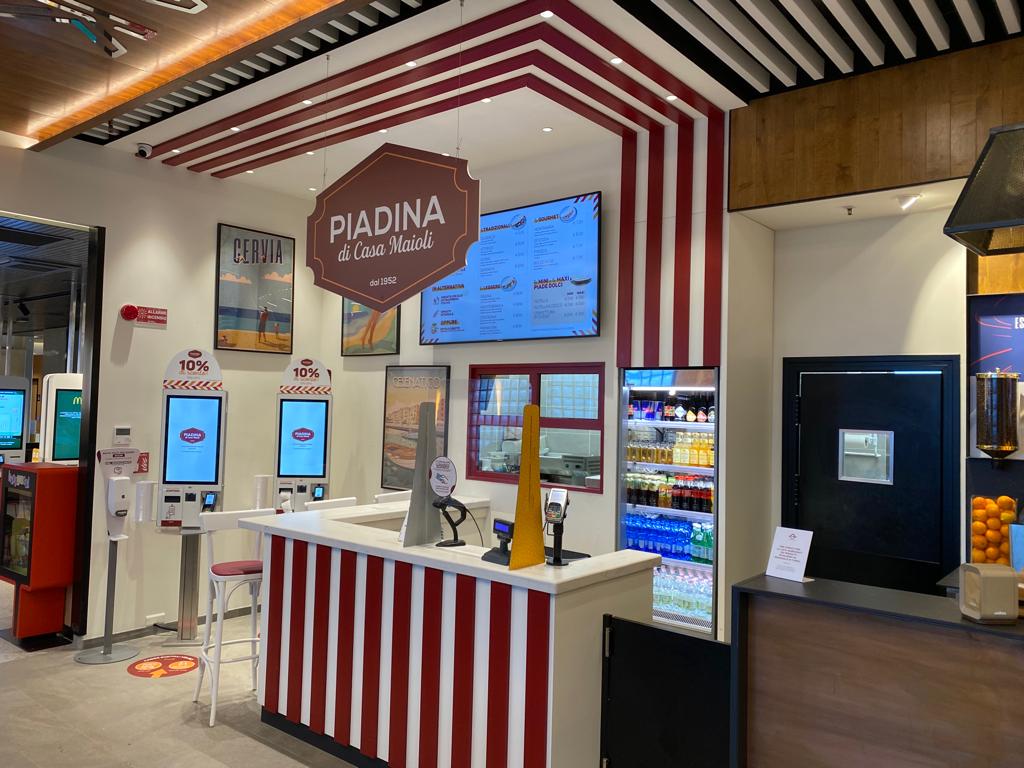 BlueRedGroup tweet media