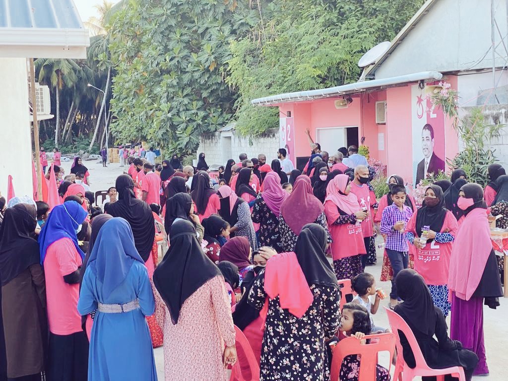 sherh_aly's tweet photo. #VotePPM #VoteRukah #Tick2 #IndiaOut
Mifaharu heyo badhalakah eydheynamah #VoteFathuhy https://t.co/GDkHcbFWyD