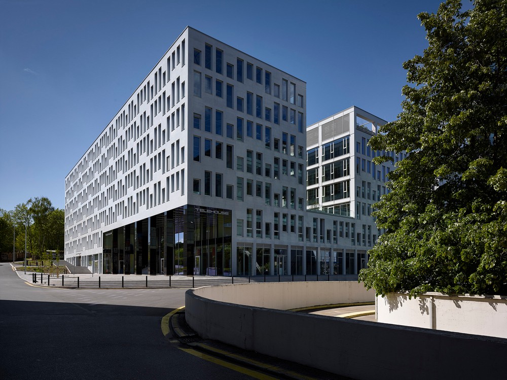 e_architect's tweet photo. The Telehouse building, Prague, is a conversion and extension of a telephone exchange sub-station by Schindler Seko architects studio
https://t.co/mmq4pml9rh
#BusinessCenter #Prague #BuildingRenovation #BuildingExtension #OfficeBuilding https://t.co/vIIQnwLhdt