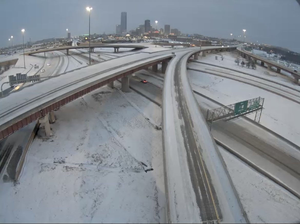 zachstanford's tweet photo. More snow still to come today for many but some beautiful snapshots of snow-covered OKC and Tulsa from @OKDOT cams!! Check out https://t.co/ssYgKKYSJc to see them all! #OKwx #OKsnow https://t.co/mEPviw4IaJ