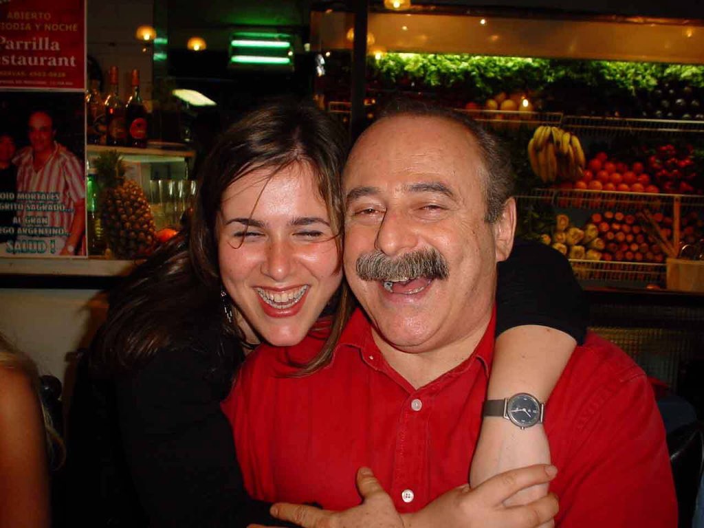 mguinzburg's tweet photo. Feliz cumple pa!
Seguro que uno de tus últimos deseos era que yo sea feliz y que nunca se pierda el humor. En eso estoy. Te extraño ❤️ https://t.co/3DBIMWhZZc
