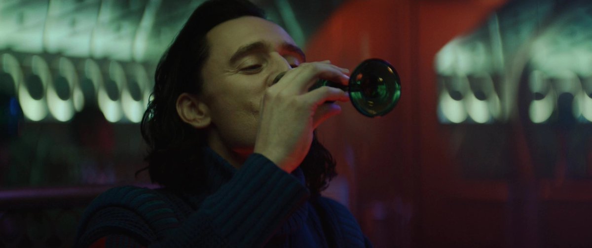 The fact that bothers me is that Loki’ve never mentioned Thor even when he was drunk. He made a toast to Sylvie, I understand why, he likes her from the first sight, but I won’t believe if Loki never thought about Thor on Lamentis, Tva, in the Kang’s citadel etc https://t.co/C8F4EZZnCH